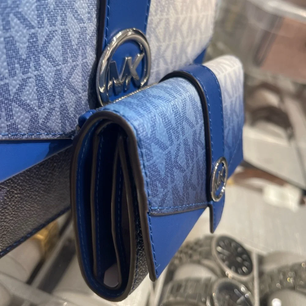 MICHAEL KORS Greenwich Medium Ombré Signature Logo Tri-Fold Wallet Galaxy Blue